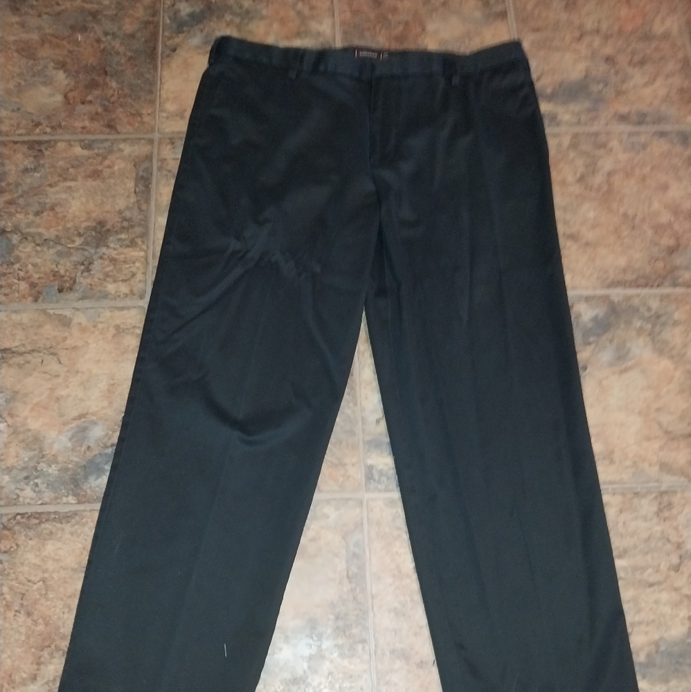 Men's dockers khakis